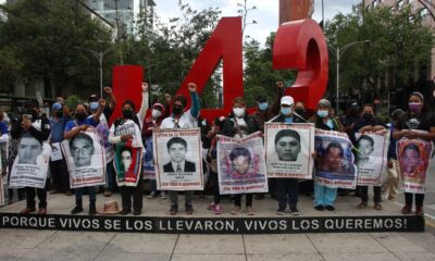 Hallar a normalistas de Ayotzinapa, uno de dos compromisos por cumplir: AMLO