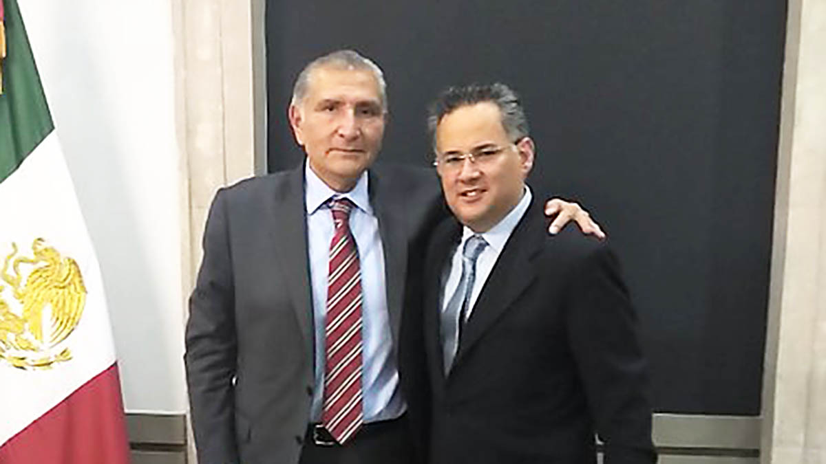 Santiago Nieto Castillo se reúne con Adán Augusto López