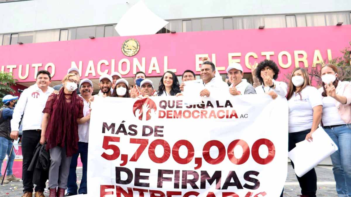 Alcaldes y diputados de Morena de todo el país se suman a llamado al INE de que haga la consulta de revocación de mandato