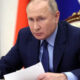 Putin reconoce independencia de regiones separatistas de Ucrania; EU y la UE anuncian sanciones económicas