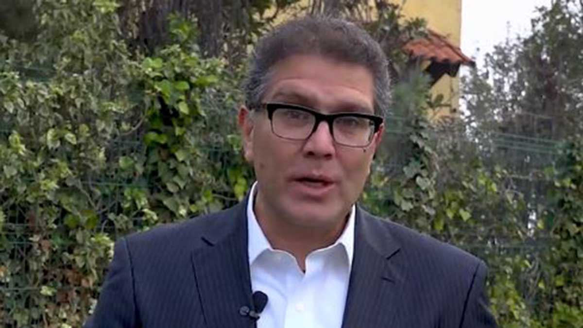 Ríos Piter renuncia a rectoría de la UDLAP