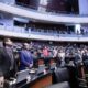 Senado aprueba en comisiones eliminación de veda electoral a funcionarios; oposición irá a SCJN