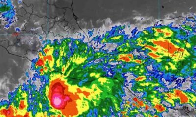 Agatha se intensifica a huracán categoría 1 frente a costas de Oaxaca y Guerrero