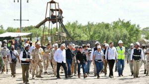 El presidente en la supervisión de los avances de los trabajos de recate de los mineros en Sabinas, Coahuila