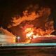 Se extiende incendio en tanques de petróleo en Cuba; colapsa tercer tanque