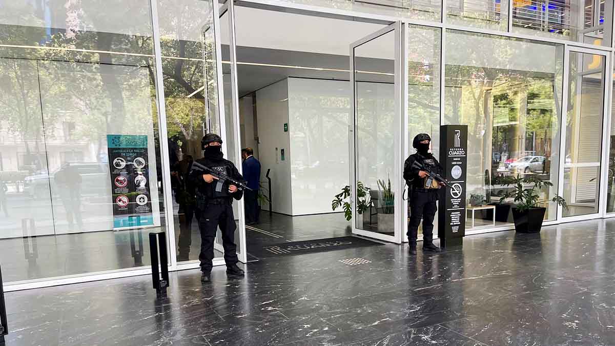 CdMx realizan operativo en call center de Reforma que prestaba dinero y después extorsionaba