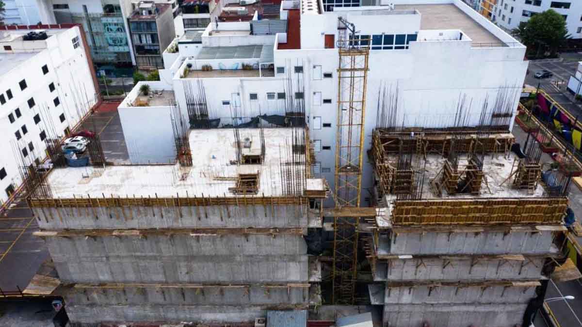 Cartel Inmobiliario de Benito Juárez autorizaba edificios con más pisos para quedarse con departamentos, revela Sheinbaum