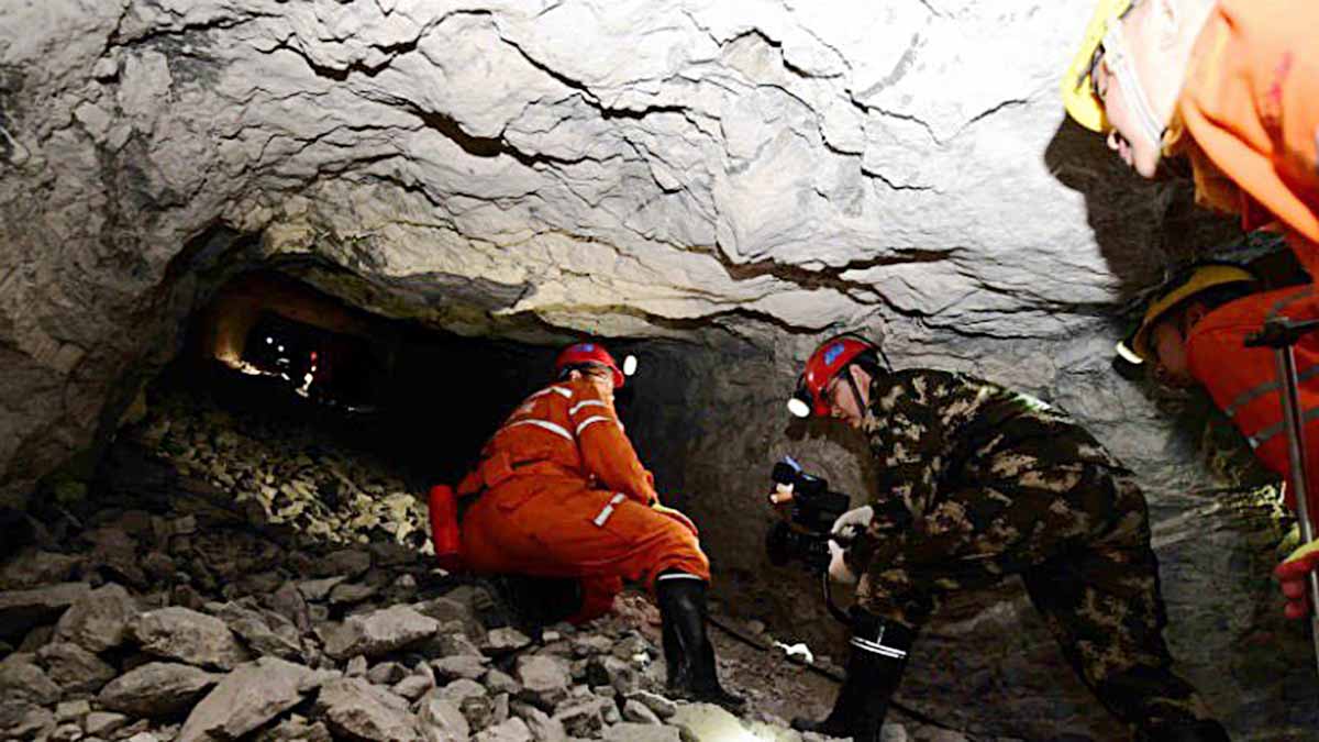 Se derrumba otra mina, ahora en Durango: Hay un muerto