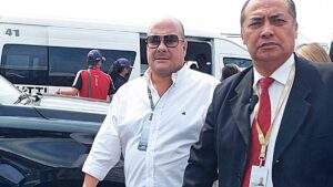 Enrique Alfaro, gobernador de Jalisco, a su llegada al Gran Premio de la Ciudad de México