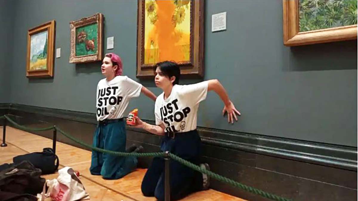 Manifestantes lanzan sopa a la pintura ‘Los Girasoles’ de Van Gogh