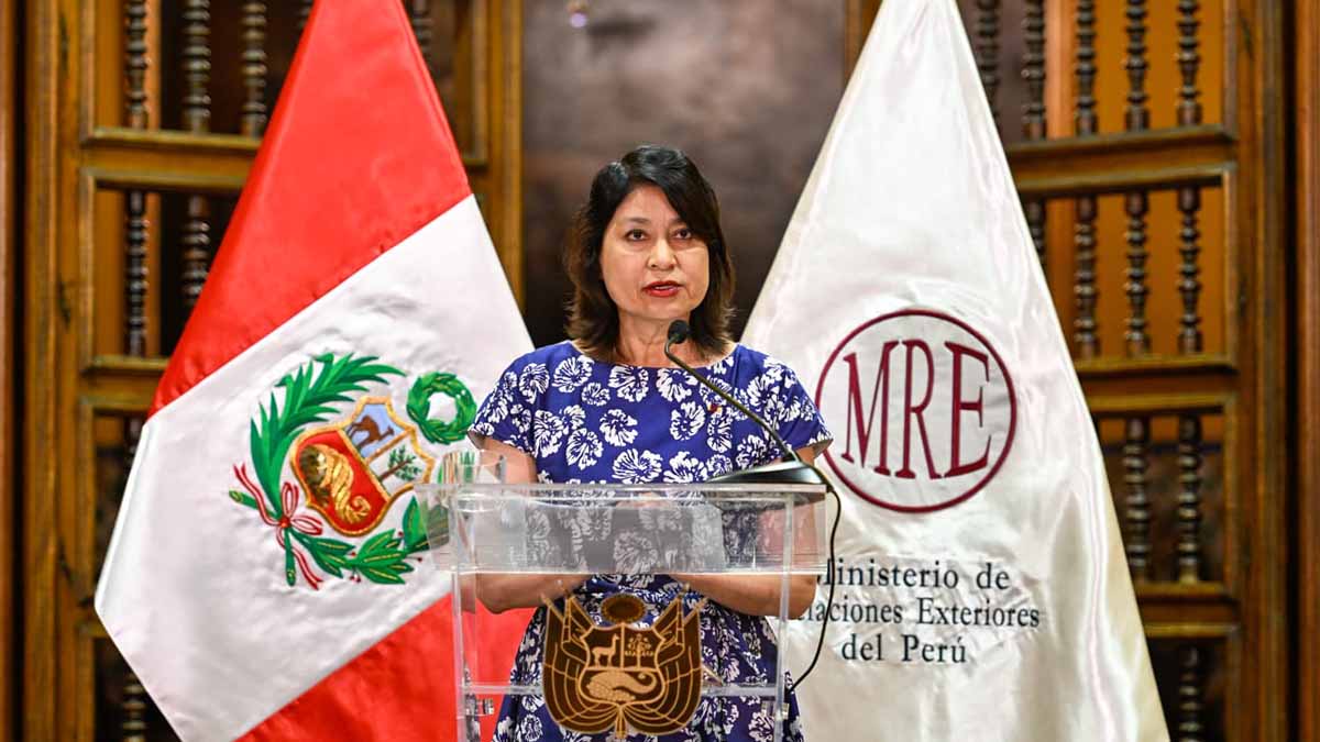 Perú expulsa a embajador de México por “injerencias” del gobierno de AMLO