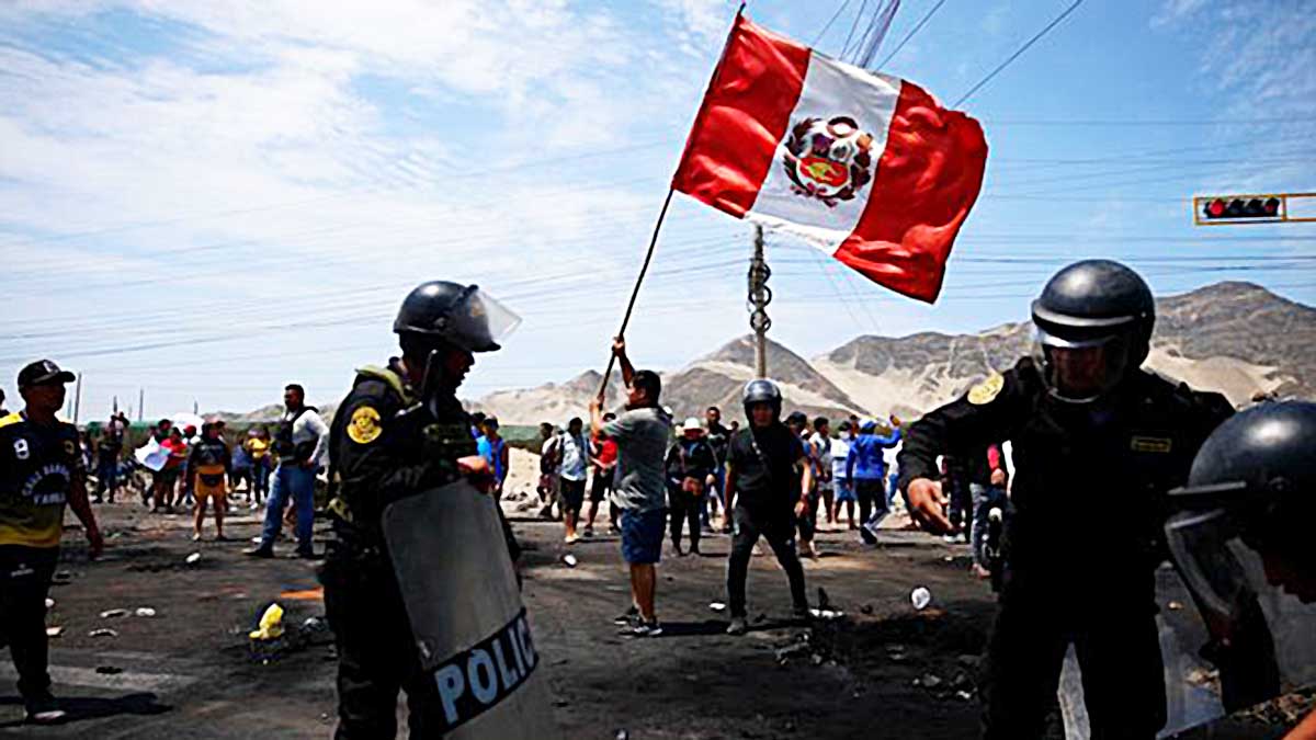 Congreso de Perú rechaza adelantar elecciones para diciembre de 2023