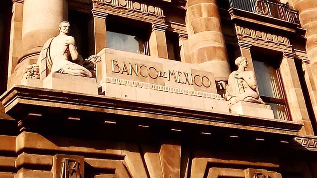 Banxico recorta expectativa de crecimiento para 2023 a 1.6%
