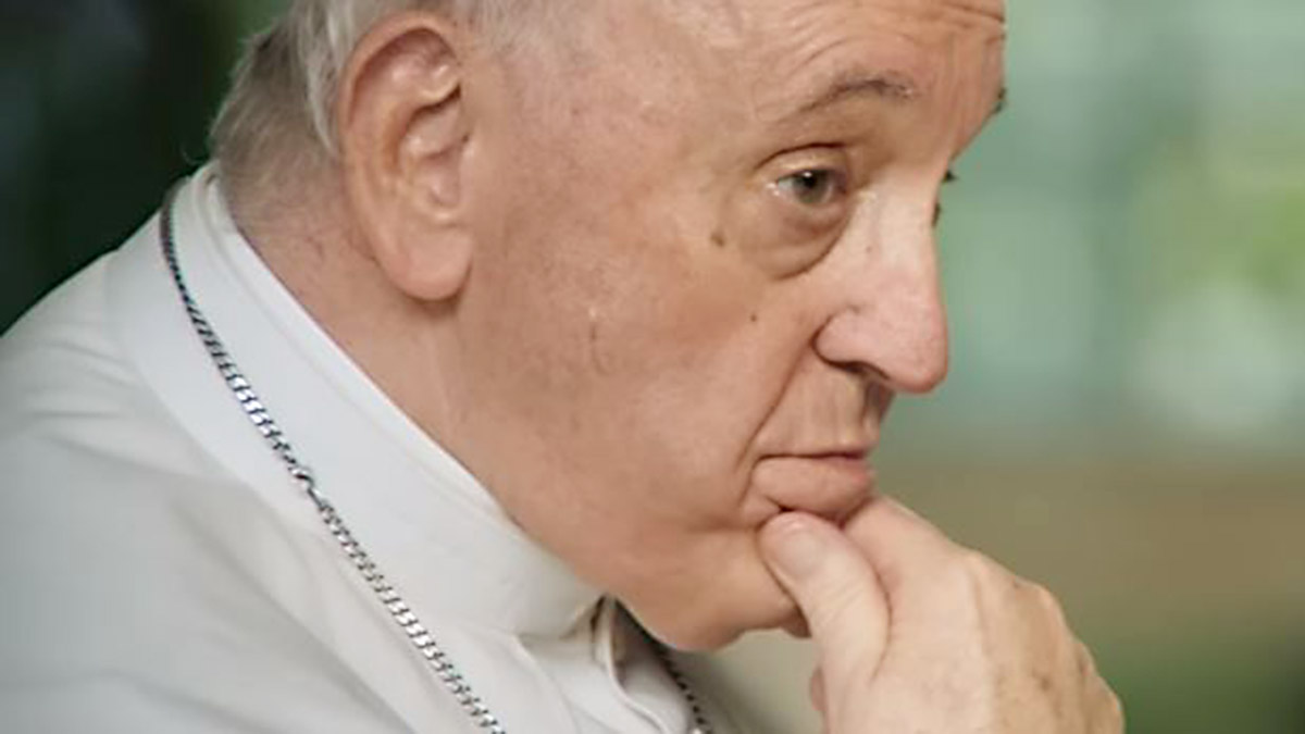 “Amén, Francisco responde”, la serie dónde el Papa contesta sobre el aborto, Tinder, porno…