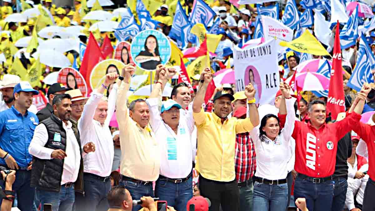 Alejandra del Moral cierra campaña con la presencia de los dirigentes del PRI, PAN y PRD