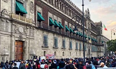 Tras protestas en Palacio Nacional, maestros del CNTE y gobierno acuerdan mesa de diálogo