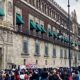 Tras protestas en Palacio Nacional, maestros del CNTE y gobierno acuerdan mesa de diálogo
