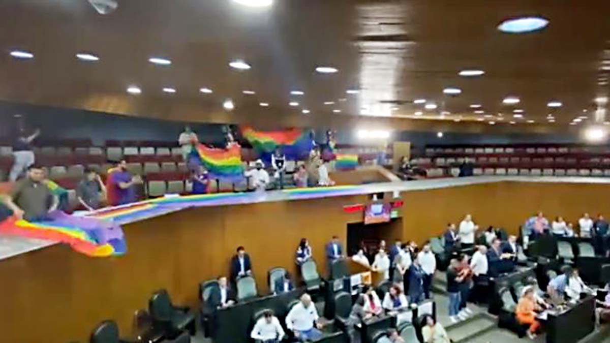 Nuevo León aprueba matrimonio igualitario