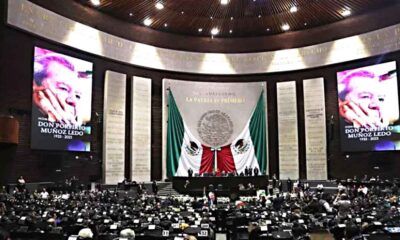 Diputados y funcionarios despiden a Muñoz Ledo en San Lázaro