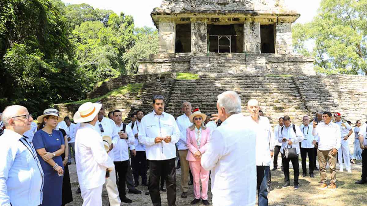 AMLO recorre zona arqueológica de Palenque con Petro, Díaz-Canel y Maduro
