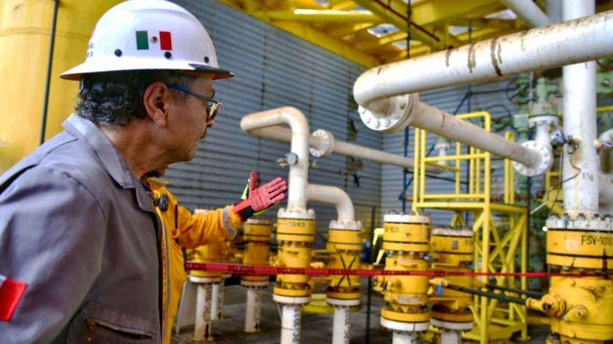 Romero Oropeza concluirá su periodo en Pemex con 30,000 trabajadores basificados