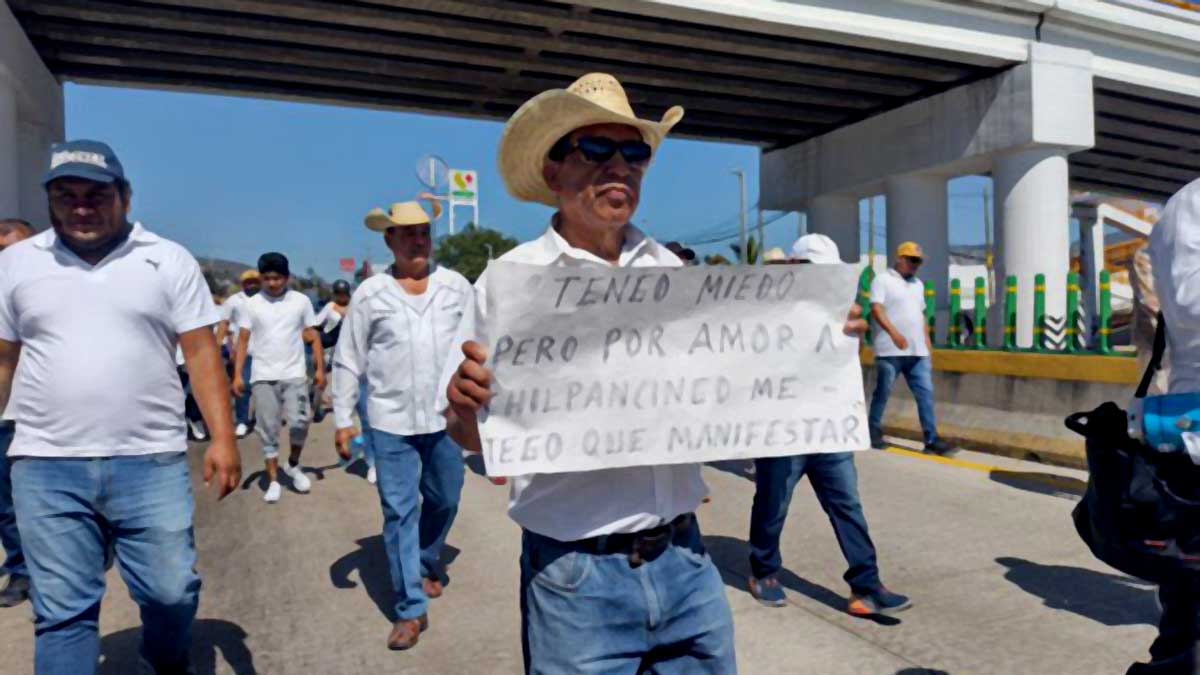 Transportistas de Chilpancingo marchan para exigir seguridad en Guerrero
