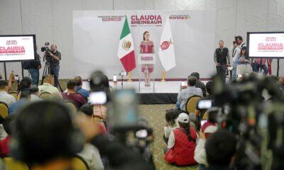 INE quitó voto a 35 mil mexicanos en el extranjero, reclama Sheinbaum