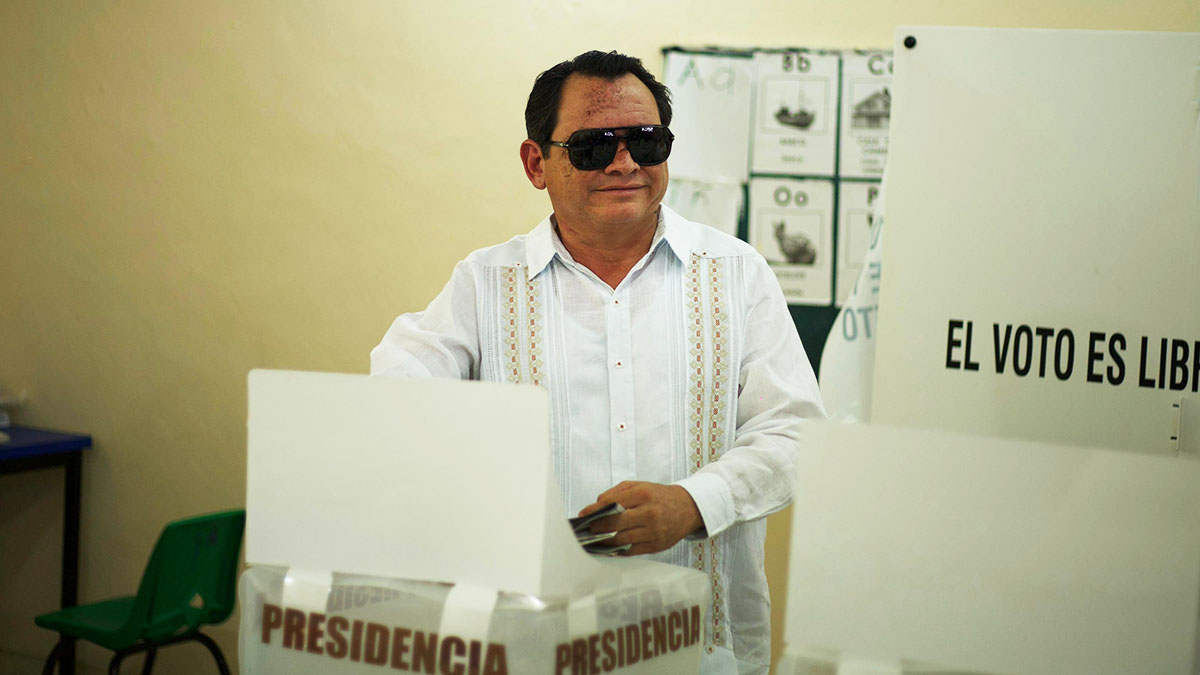 ‘Huacho’ Díaz se declara ganador en Yucatán con ventaja de 10 puntos