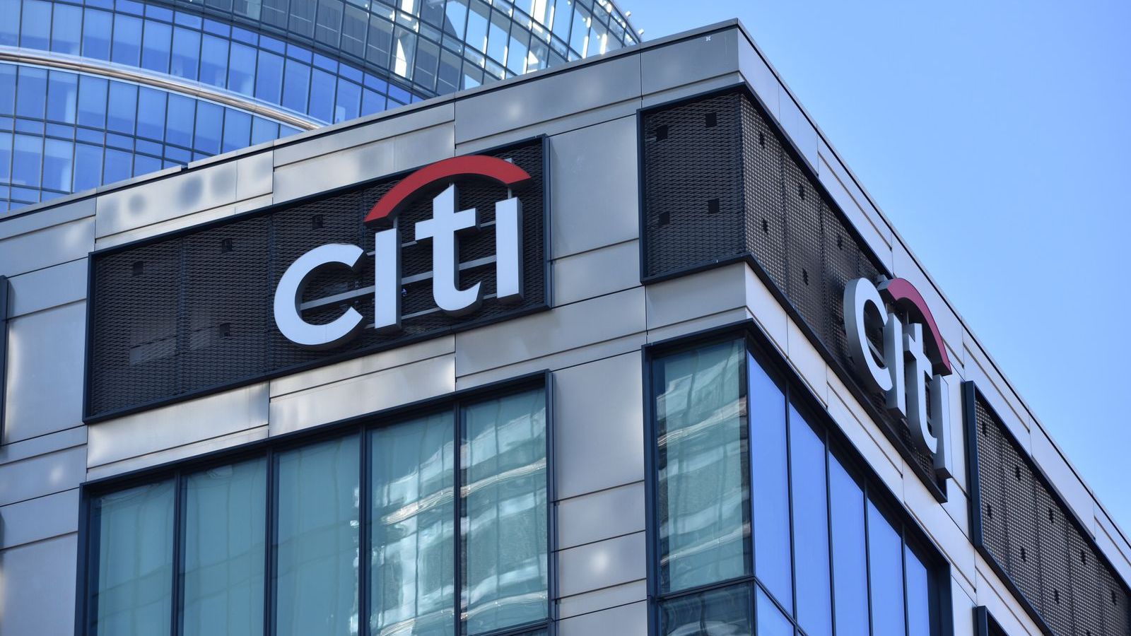 Citigroup deberá pagar casi 136 mdd por incumplimiento en control de datos y riesgos