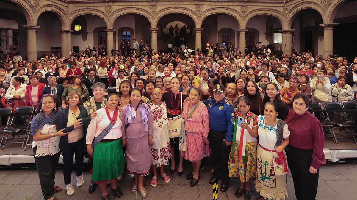 Destinará Sheinbaum 60 mil mdp en 2025 a pensión de mujeres y a nueva beca a estudiantes