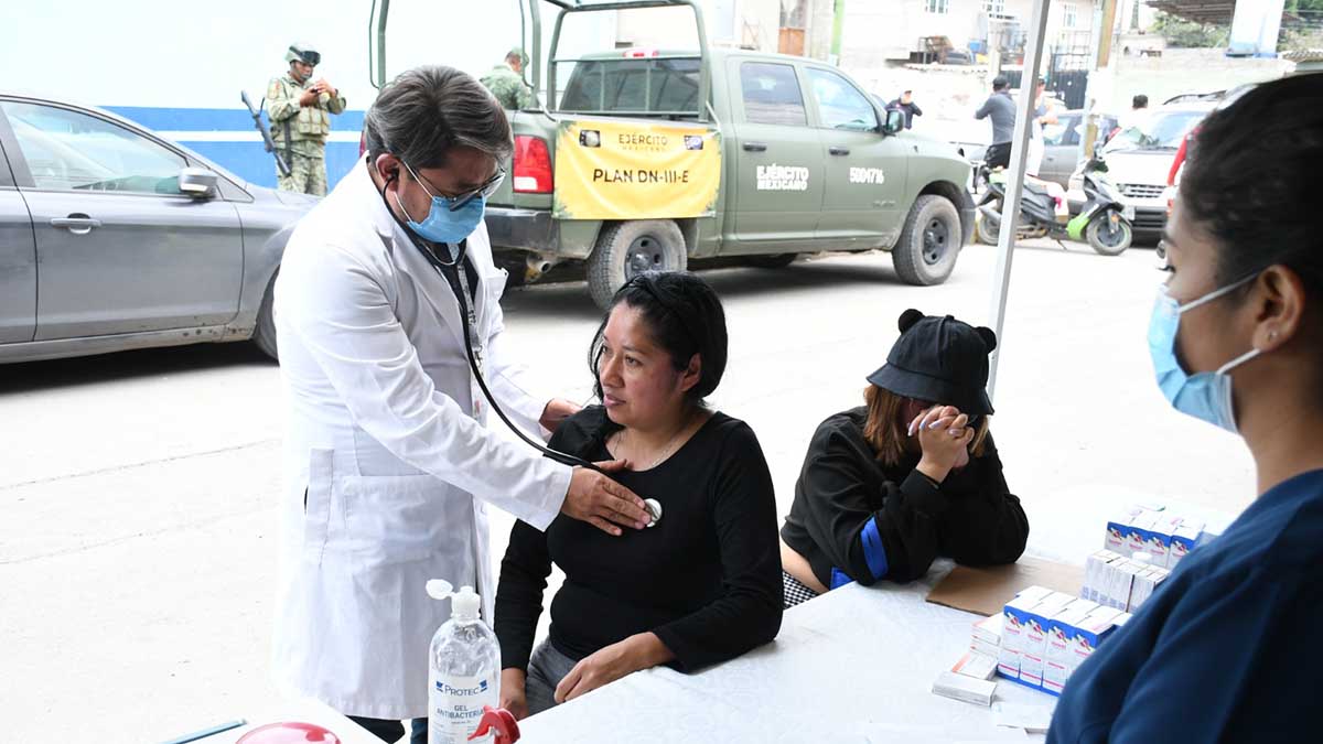 Edomex despliega maquinaria y brigadistas para atender afectaciones por lluvia en Chalco