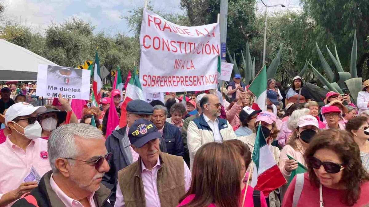 “Son unos mentirosos y falsarios”, dice Sheinbaum a oposición por marcha rosa; les recomienda “cuidar sus votos”