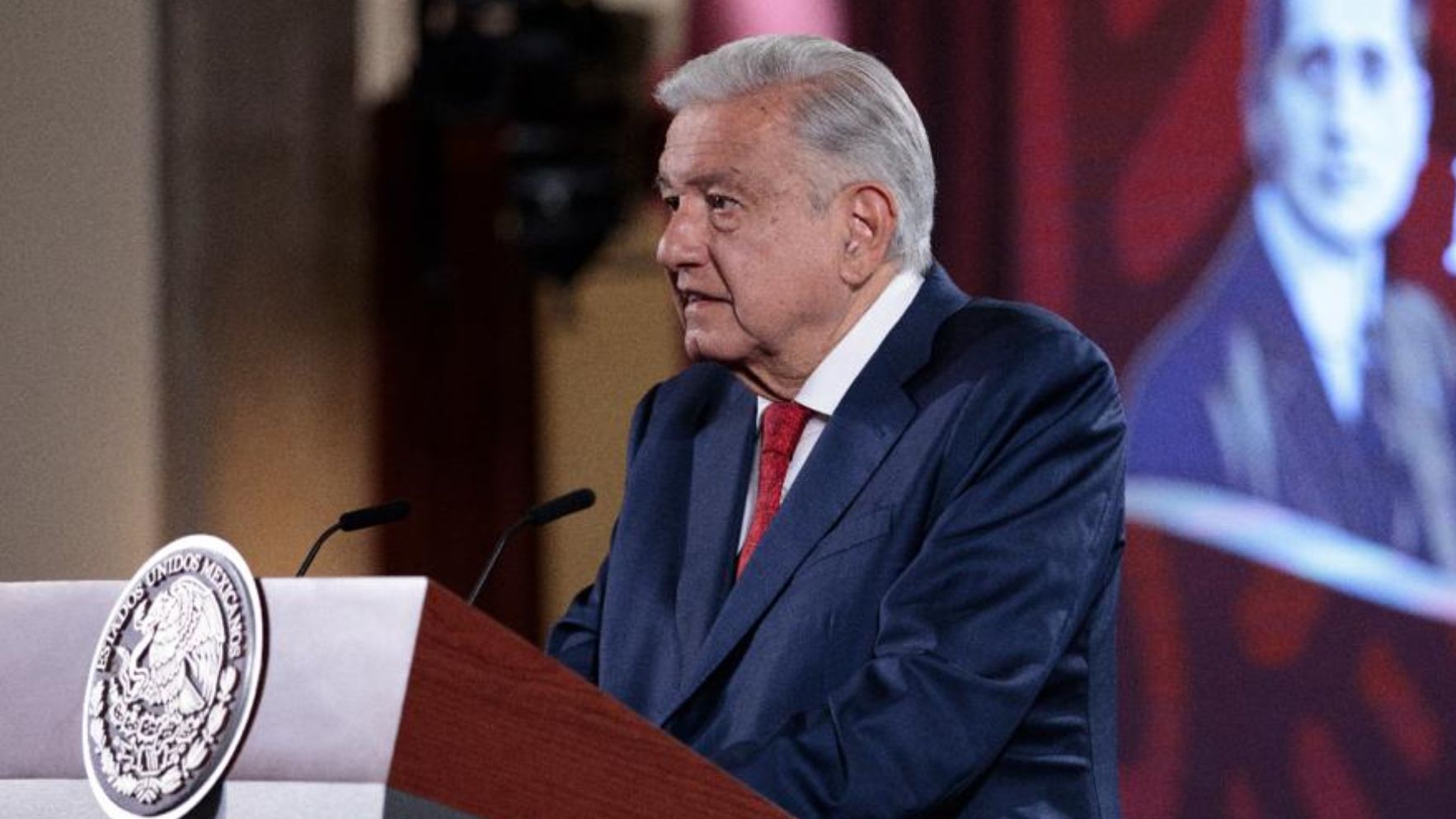 “Siento tristeza; por intereses se complicaron las cosas en el Caso Ayotzinapa”: AMLO