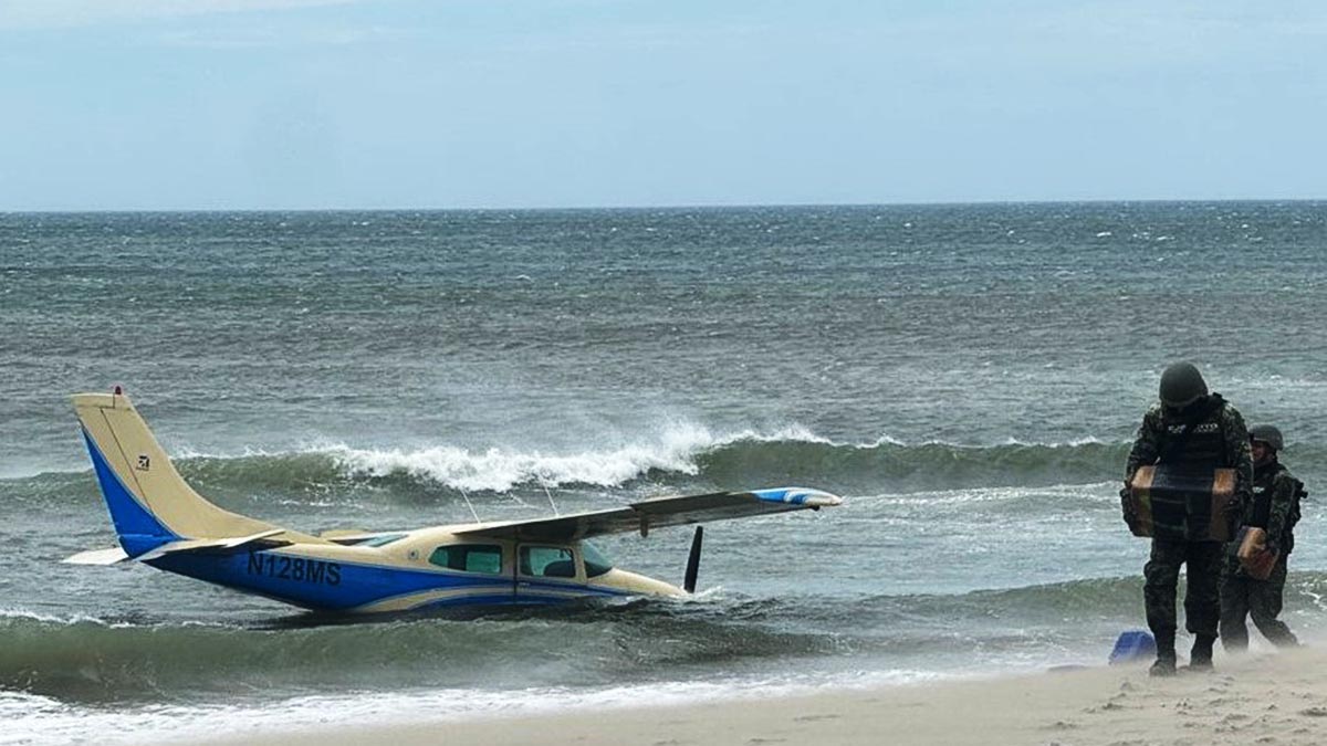 Sedena asegura avioneta en Oaxaca con media tonelada de cocaína