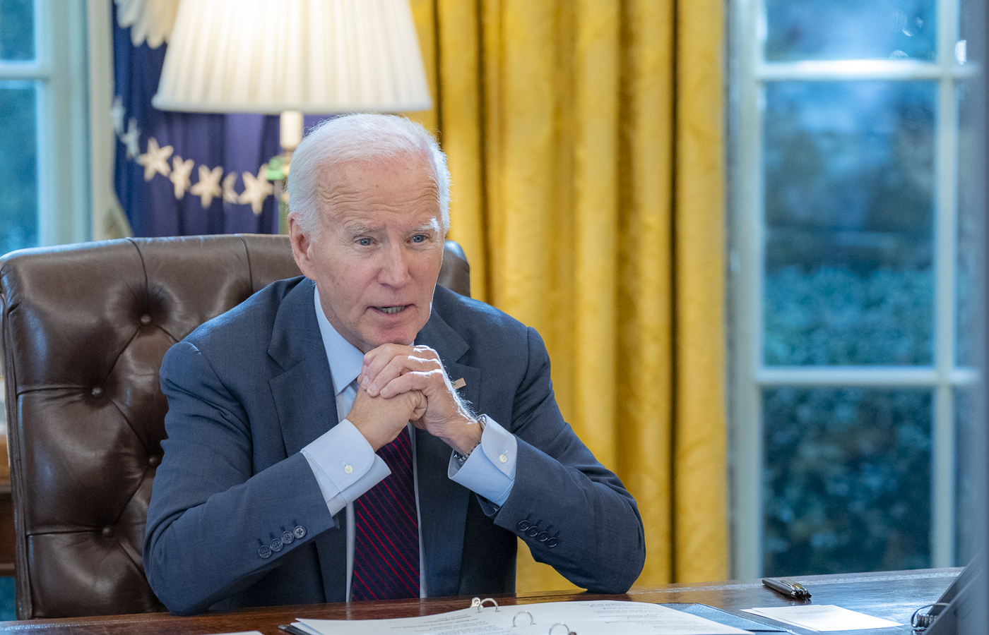 Biden rechaza imposición de aranceles a México y Canadá; pide a Trump reconsiderar