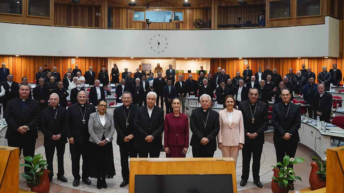 Sheinbaum se reúne con la iglesia católica para dialogar sobre la construcción de paz