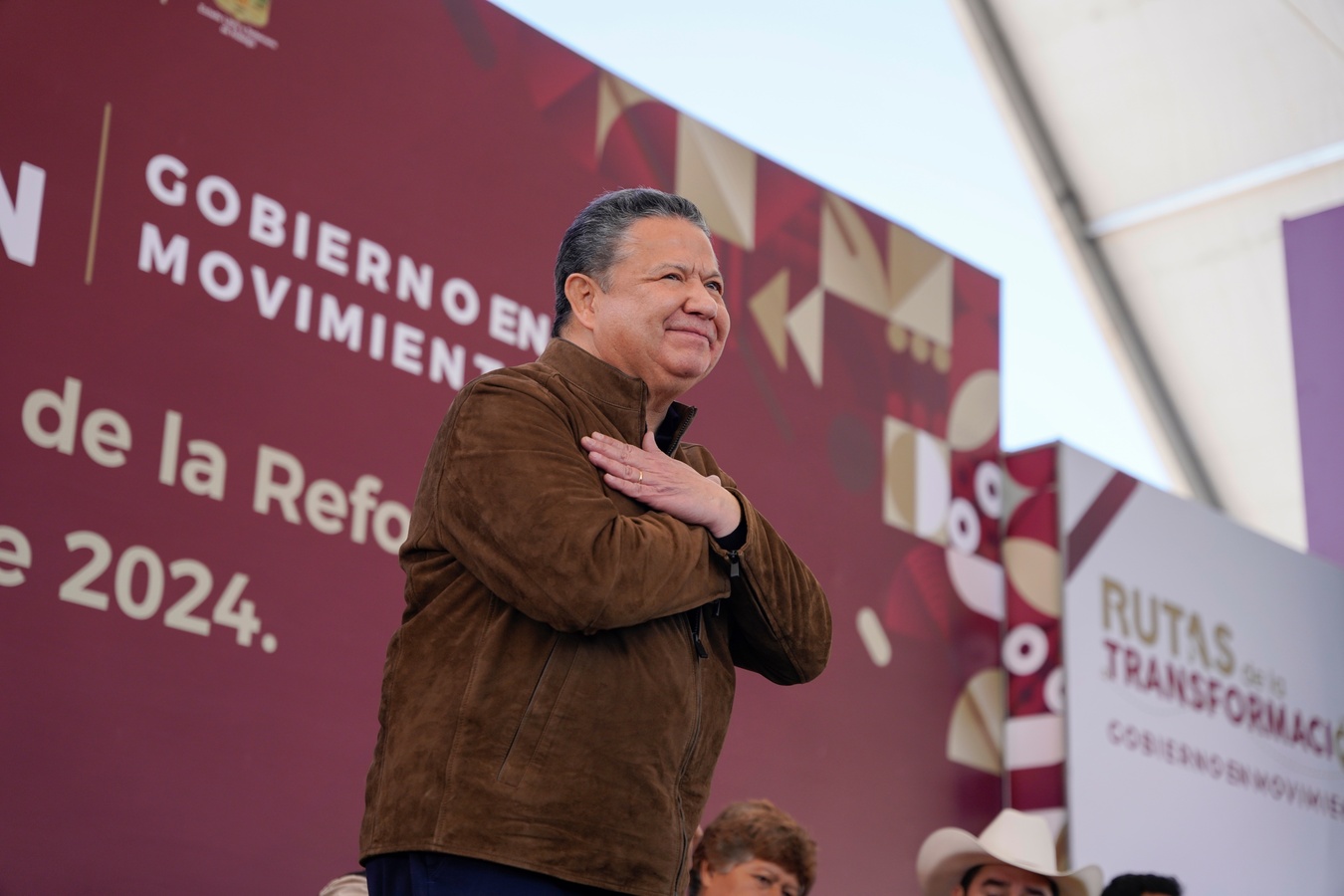 “Se desvanece” Julio Menchaca, gobernador de Hidalgo, en un recorrido por Feria de Actopan