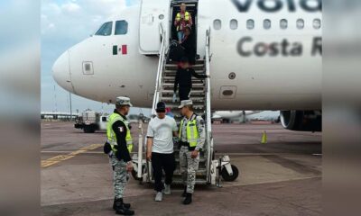 Detienen a hombre que intentaba desviar un vuelo hacia Tijuana a Estados Unidos