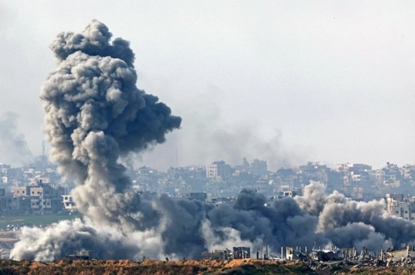 Israel y Hamas alcanzan acuerdo de alto al fuego en Gaza