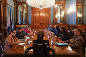 Agradezco la conversación en Palacio Nacional con las y los consejeros del INE para asegurar la transparencia y la certeza de la elección del Poder Judicial del próximo 1 de junio”