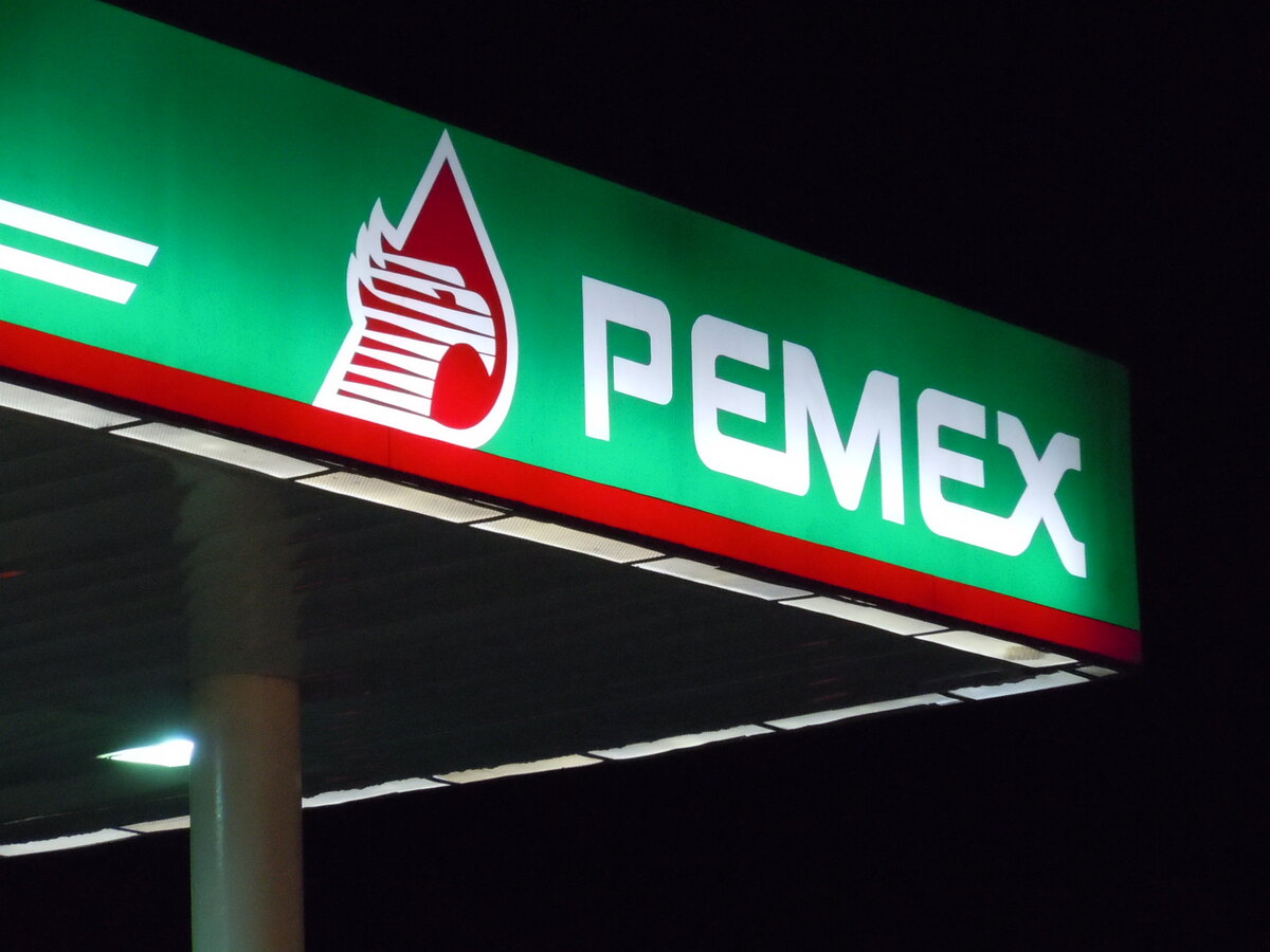 Analizan recorte a salario y personal de confianza de Pemex: CSP