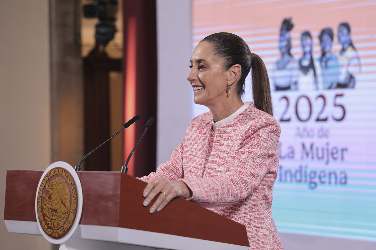 Sheinbaum no invita a Norma Piña a aniversario de la Constitución