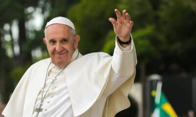 La salud del papa Francisco mejora levemente