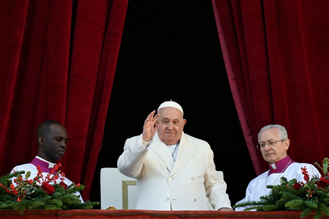 El papa empeoró “repentinamente” por un ataque respiratorio