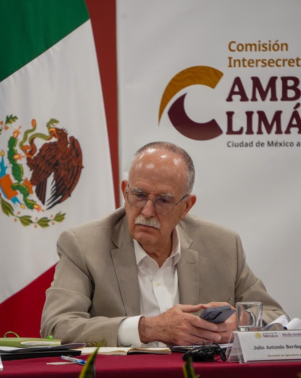 EU mantiene el cierre a ganado por el gusano barrenador