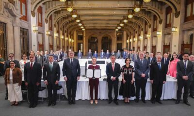 Sheinbaum firma acuerdo para mantener el precio de la canasta básica