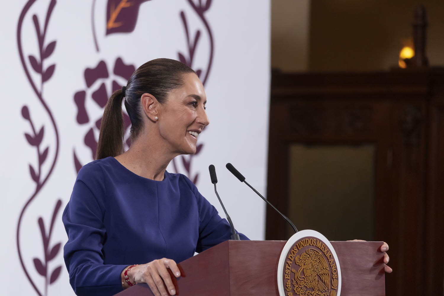 remanentes de Banxico irán a pago de la deuda, confirma Sheinbaum