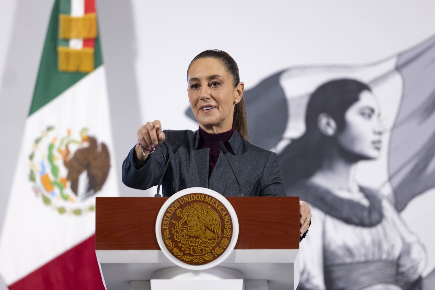 Censura es el nuevo tema para golpear al gobierno