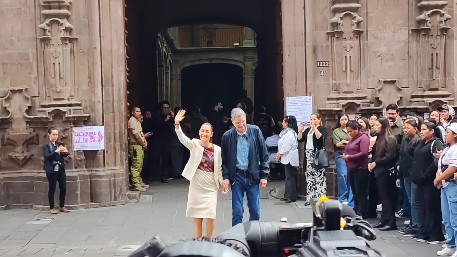 Sheinbaum vota por renovación del Poder Judicial