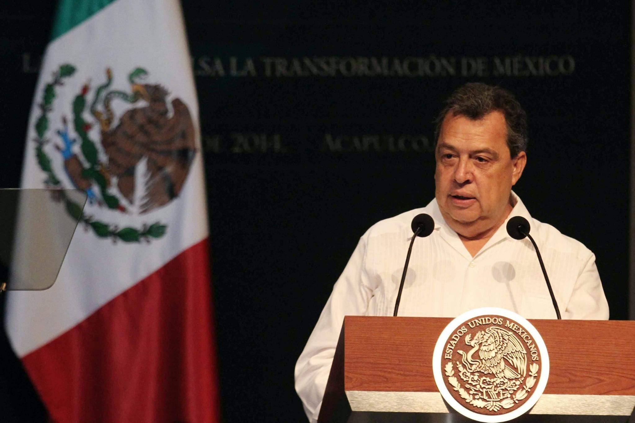 cuestiona Sheinbaum por presente de Aguirre Rivero